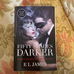 2/$15 ✨ Fifty Shades Darker - El James